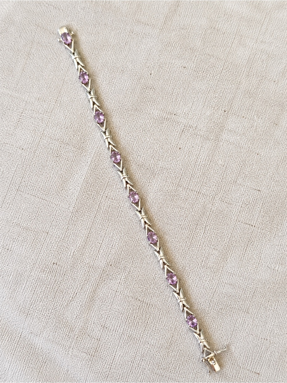 AVF Silver Tone Lavender Crystal Link Bracelet Purple Rhinestone Fashion Jewelry